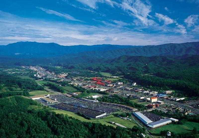 Springhill Suites Pigeon Forge Exterior photo